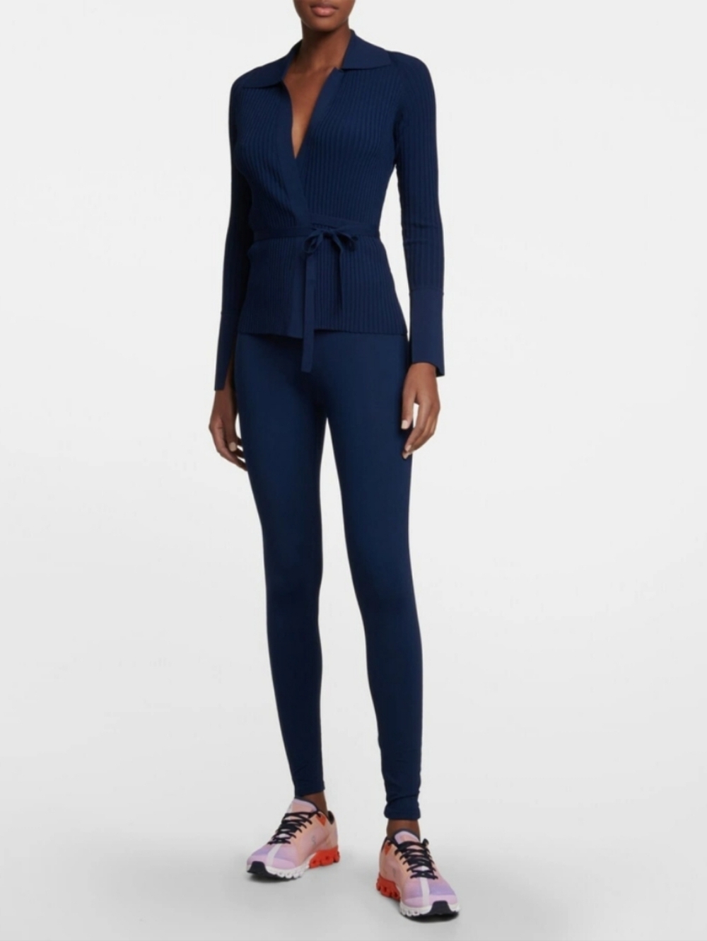 On Running Cloudflow 3 Sz 8 Travel Athleisure Dopamine Dressing Normcore - Picture 16 of 16